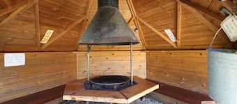 Huge Cozy Bell Tent With Tv and Heating