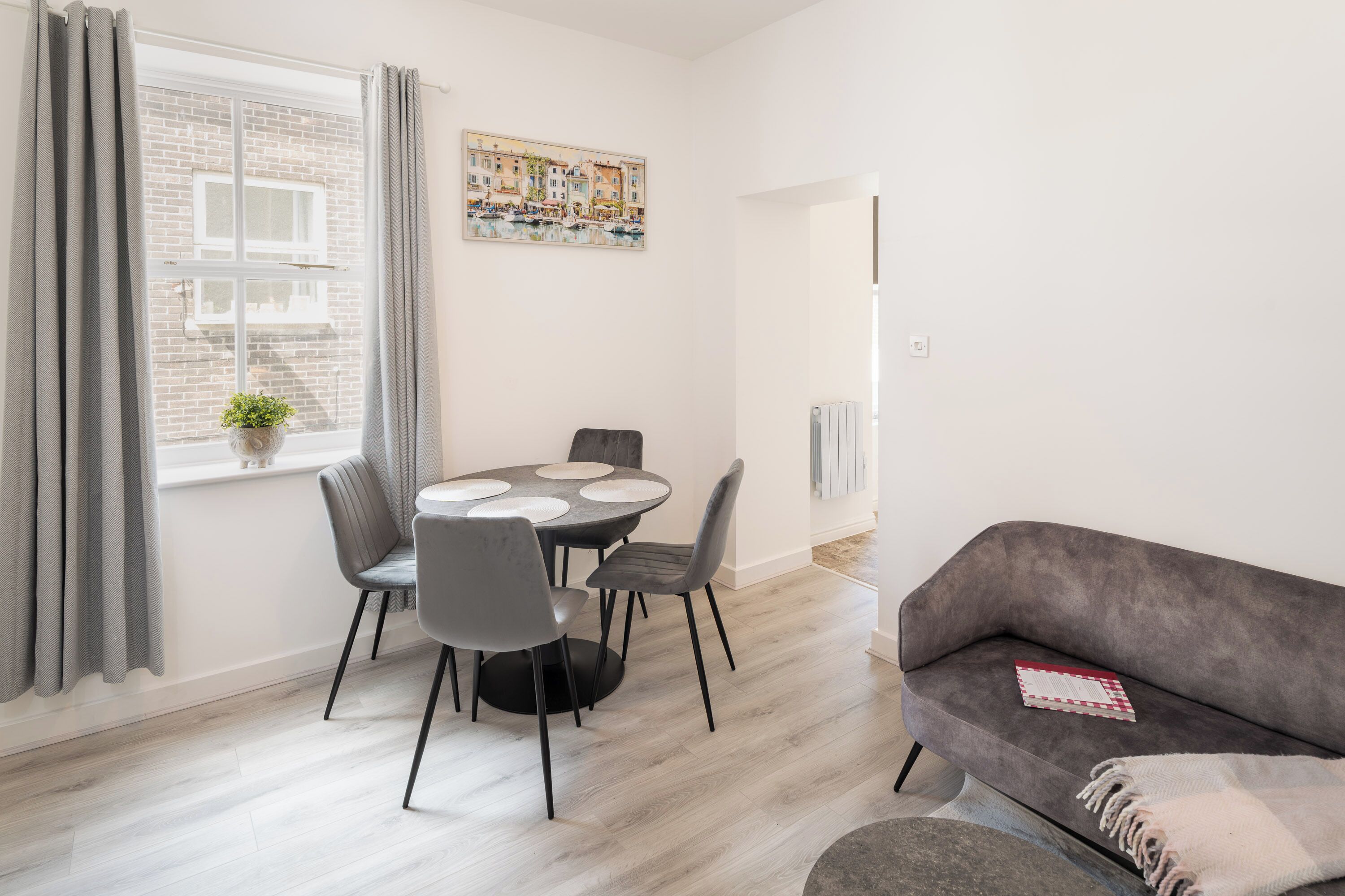 Apartamento Deluxe, 1 habitación, no fumadores, vistas al patio | Zona de estar