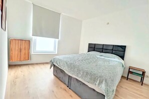2 bedrooms, iron/ironing board, travel cot, WiFi