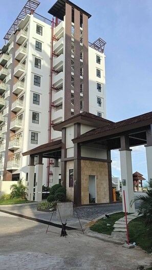 คอนโด, 1 ห้องนอน, พร้อมสิ่งอำนวยความสะดวกสำหรับผู้พิการ, ระเบียง | บริเวณภายนอก