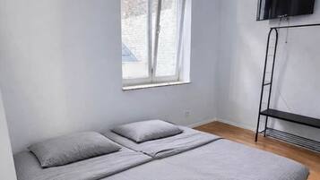 1 bedroom, WiFi, bed sheets