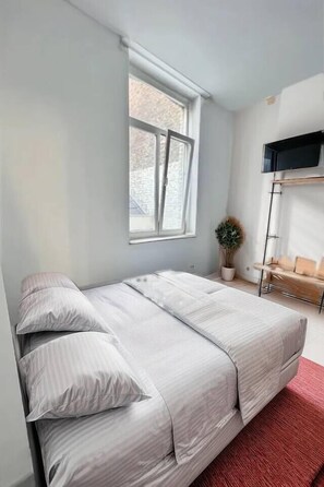 1 chambre, lit parapluie, Wi-Fi, draps fournis