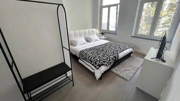 1 bedroom, travel crib, WiFi, bed sheets