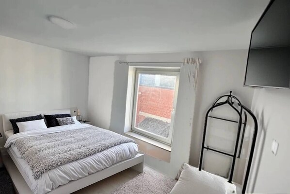 1 slaapkamer, reisbedje, wifi, beddengoed