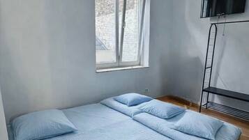 1 bedroom, WiFi, bed sheets
