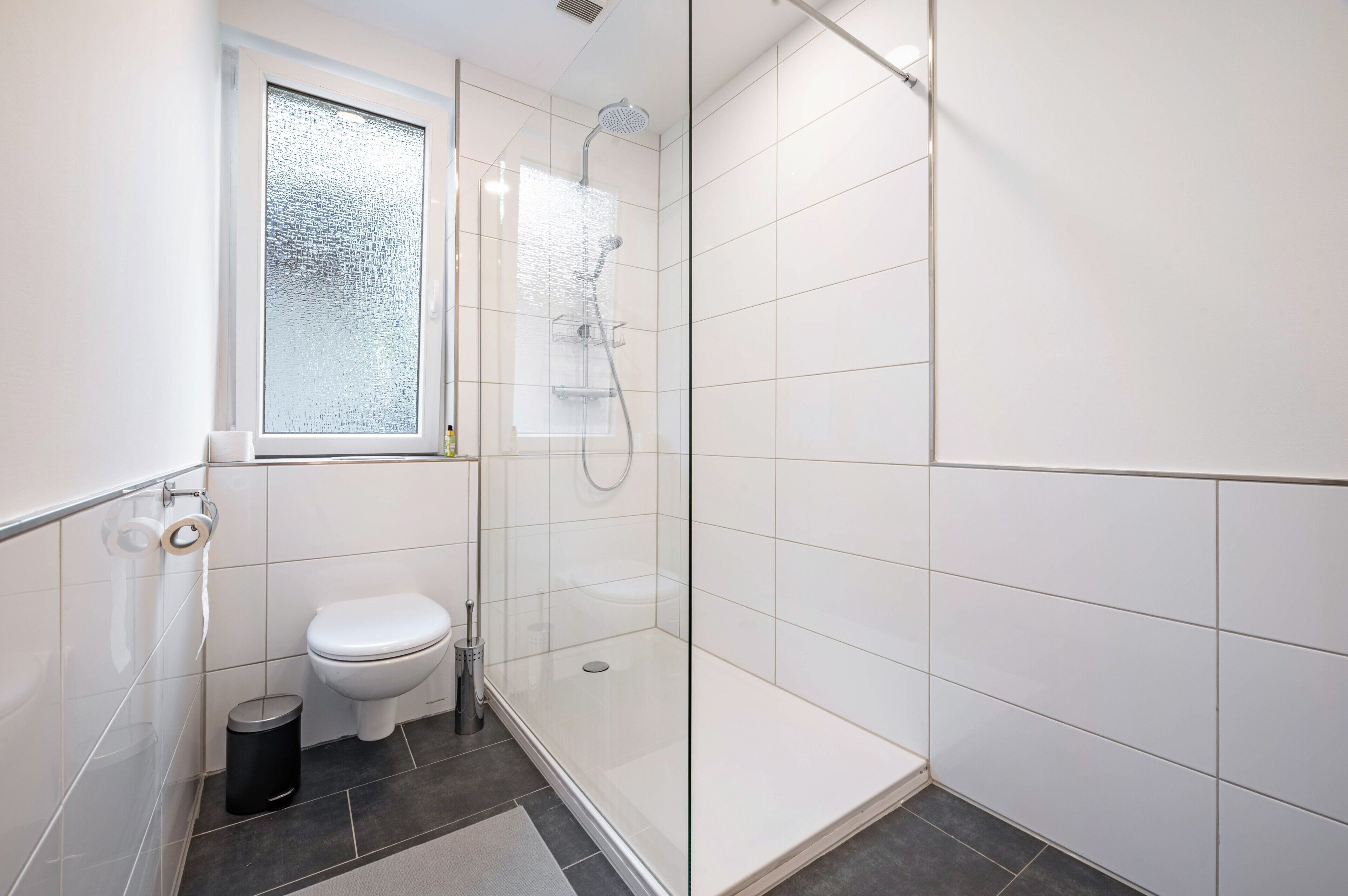 Shower, free toiletries, hair dryer, towels