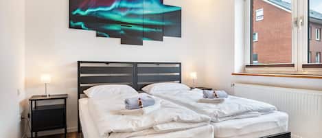 2 chambres, bureau, Wi-Fi, literie fournie