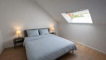 1 bedroom, travel crib, WiFi, bed sheets