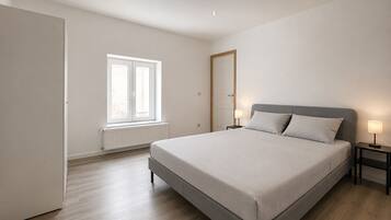 2 chambres, fer et planche à repasser, Wi-Fi, draps fournis