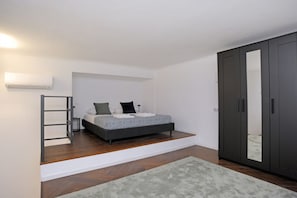 2 bedrooms