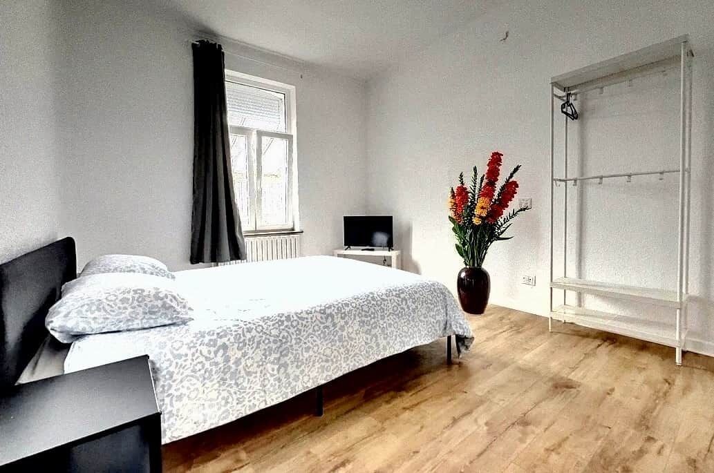 1 sovrum, strykjärn/strykbräda, wi-fi och sängkläder