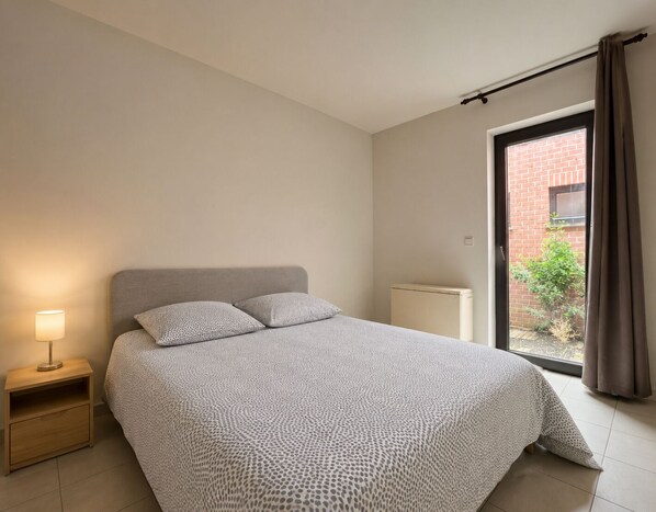 1 chambre, fer et planche à repasser, Wi-Fi, literie fournie
