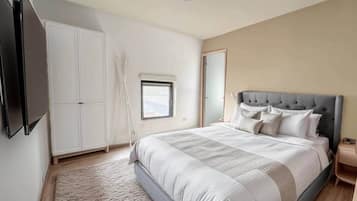 1 bedroom, iron/ironing board, travel cot, WiFi