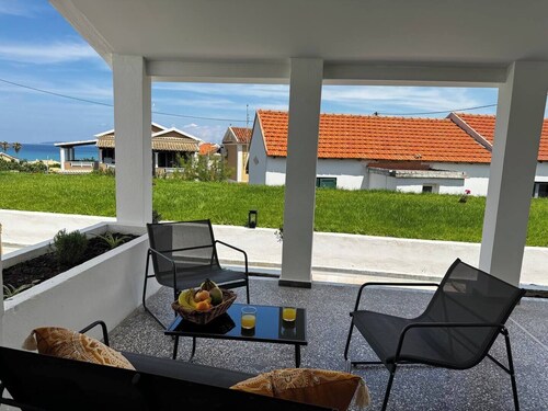 Massalia Suites Sea View Villa Vita