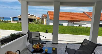 Massalia Suites Sea View Villa Vita