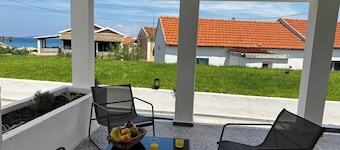 Massalia Suites Sea View Villa Vita