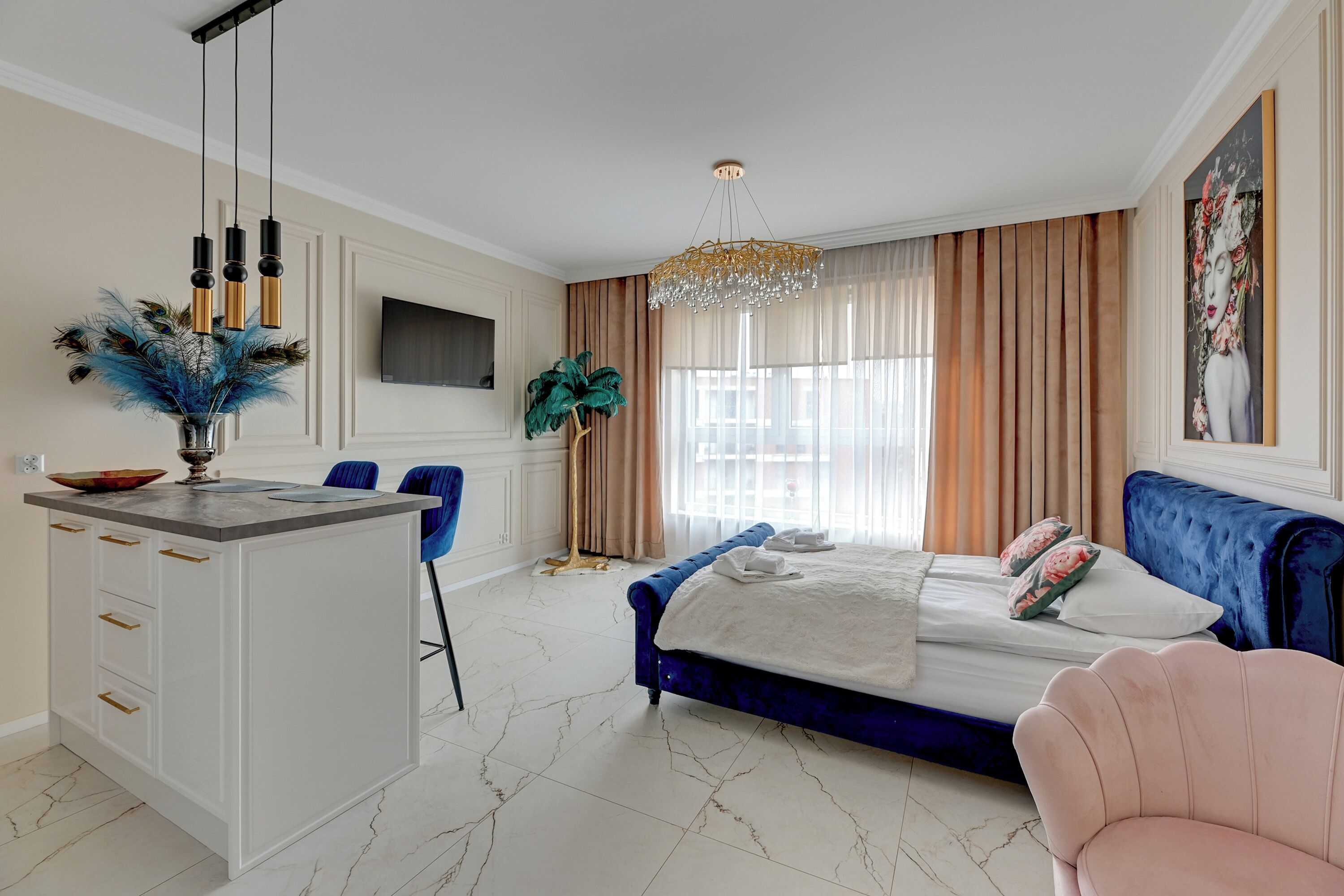 Design Studio, Balcony | Hypo-allergenic bedding, iron/ironing board, free WiFi