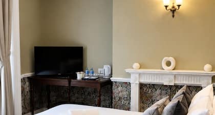 The Lairgate Hotel