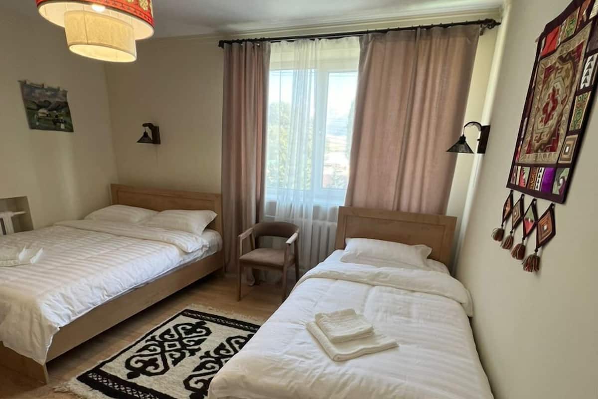 Standard dubbelrum | Skrivbord, arbetsyta för laptop och gratis wi-fi