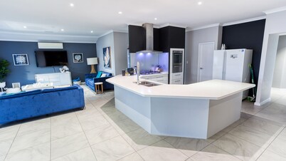 Aqua Tides – Stylish Waterfront Escape in Busselton
