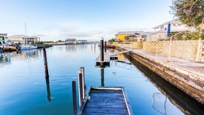 Marina - Aqua Tides – Stylish Waterfront Escape in Busselton (Geographe)