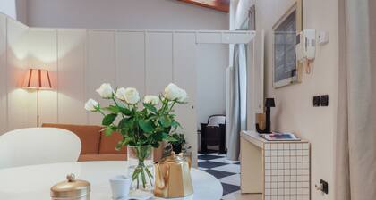 Loft design en plein centre-ville avec jacuzzi