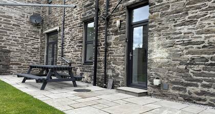 The Bakehouse caters for work teams upto 5 & holiday makers upto 10