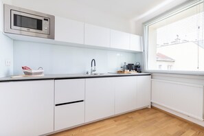 Private kitchen - 3-bedroom apartment in charming Vienna (Wien)