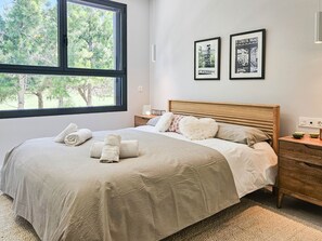 4 bedrooms, free WiFi