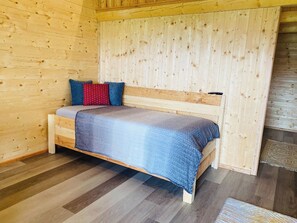 1 Schlafzimmer, Zimmersafe, kostenloses WLAN, Bettwäsche