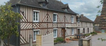 Bed and breakfast in the Normandy countryside near beaches, stud farms and castles.
