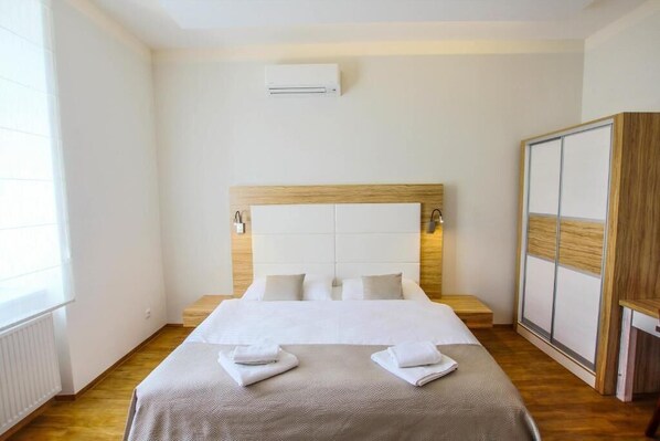 Lydisolert og wi-fi (inkludert)