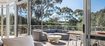Casa Indigo Modern Bushland Retreat by the Sea