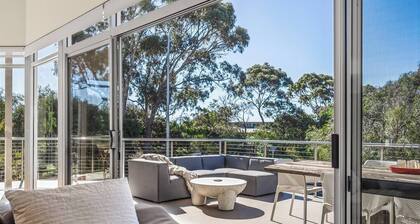 Casa Indigo Modern Bushland Retreat by the Sea