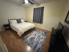 2 室のベッドルーム、デスク、アイロン / アイロン台、WiFi (無料)