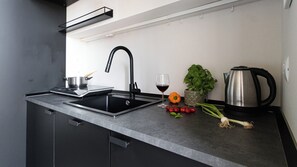 Fridge, microwave, oven, stovetop - Italianway Easy - Giambellino 67 (Milano)