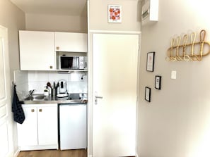 Studio Kota, 1 kamar tidur, Bebas Asap Rokok | Dapur pribadi