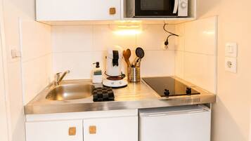 Estudio urbano, 1 habitación, para no fumadores | Cocina privada | Tostadora