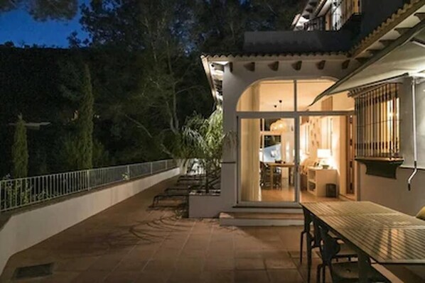 星評価なしの画像、1 / 53、ボタン