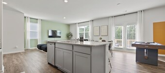 The Stay Haus - Modern 4 Bedroom