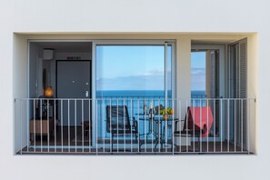 Apartment, Balkon, Meerblick | Terrasse/Patio
