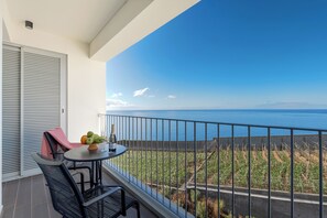 Appartement, balcon, vue océan | Terrasse/Patio