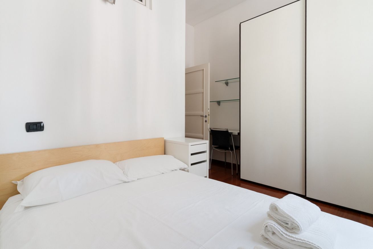 2 bedrooms, iron/ironing board
