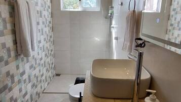 Villa, 2 soverom, tilgjengelighetstilpasset, privat basseng | Bad
