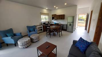 Villa, 2 Bedrooms, Accessible, Private Pool | Living room