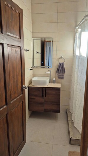 Vil·la, 2 dormitoris, accessible, piscina privada | Bany