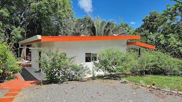 Villa, 2 Schlafzimmer, barrierefrei, eigener Pool | Außenbereich
