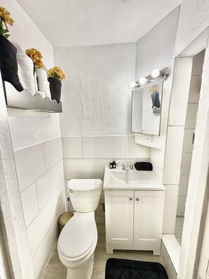 Towels, soap, toilet paper