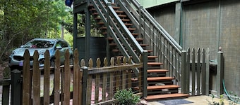 The Marsh Princess - Cozy, Artistic Studio Home in Historic McClellanville, SC