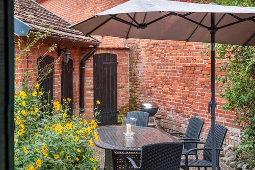 Holiday Home 'Altes Nachtwächterhaus' with Private Terrace and Wi-Fi